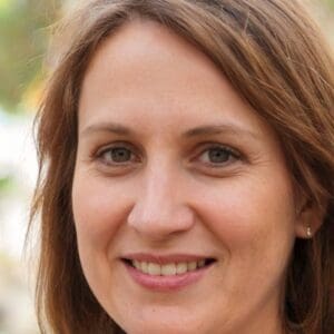 Ιόλη Καρατζά - Συγγραφέας